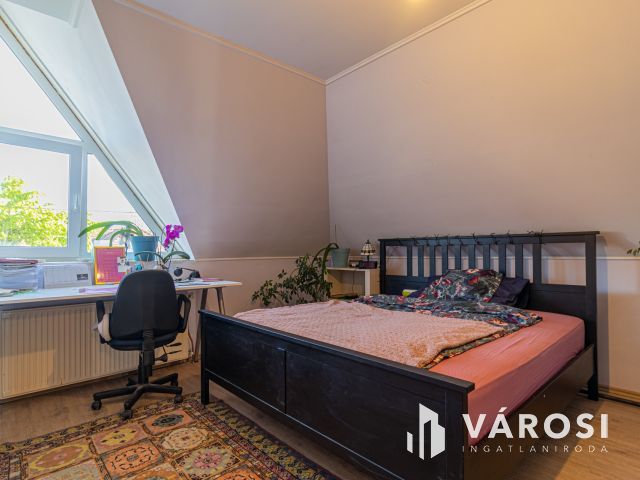 5 szoba + nappalis jó állapotú családi ház Gyömrőn!