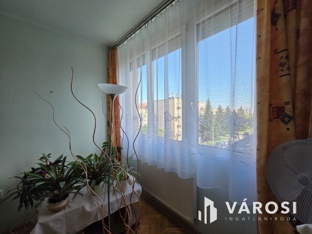 Kőszegen Irottkő úton eladó harmadik emeleti kétszobás lakás