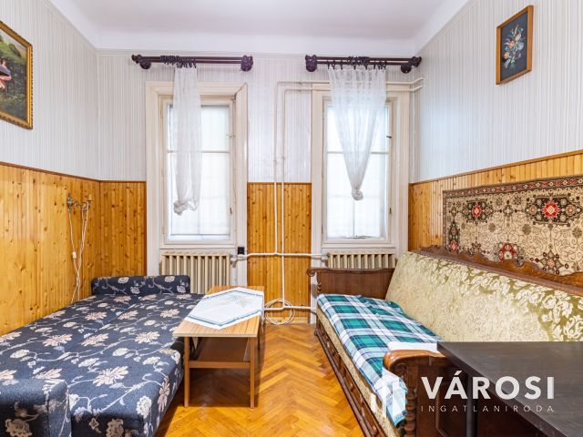 Otthonstartra nagy lakást a Dembinszkyben, milliós m2 alatt