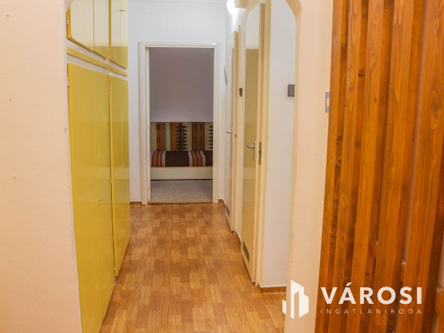 3 külön szobás az I. emeleten